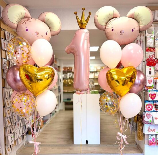 N-8 Hēlija balonu kompozīcija "Cipars un pušķi ar pelēm".